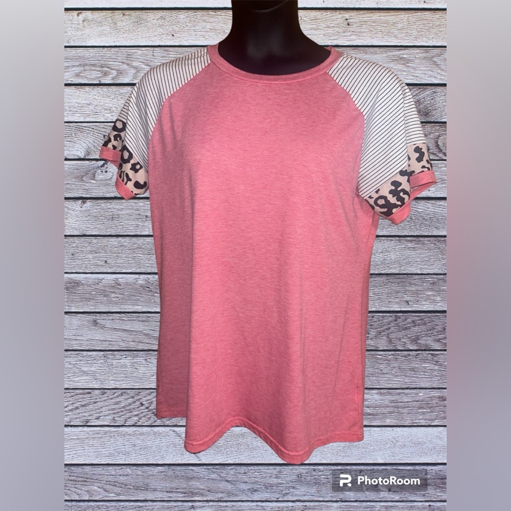 Adibosy Women's Short Sleeve Leopard Color Block T Shirt Casual Tunic Crew